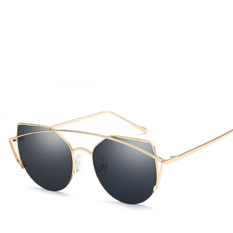 Chic Metallic Frame Sunglasses