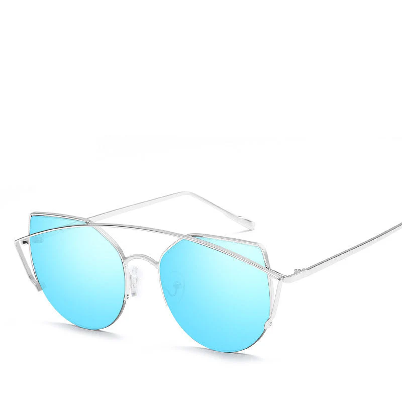 Chic Metallic Frame Sunglasses