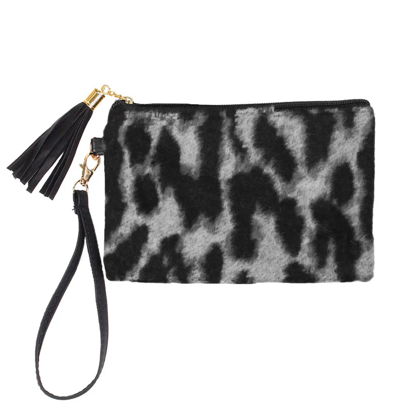Stylish Leopard Print Clutch Bag