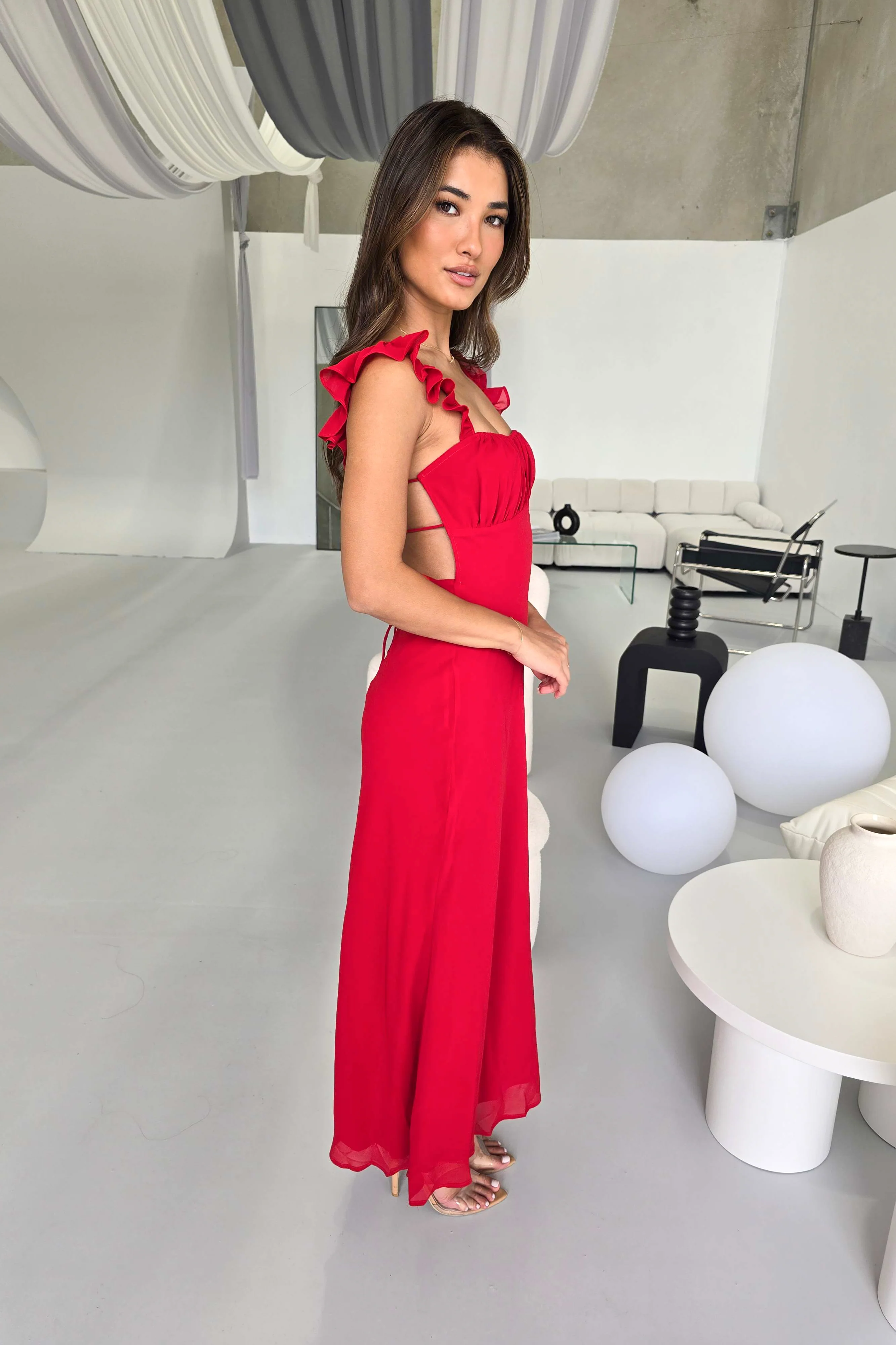 Elegant Red Sleeveless Evening Dress